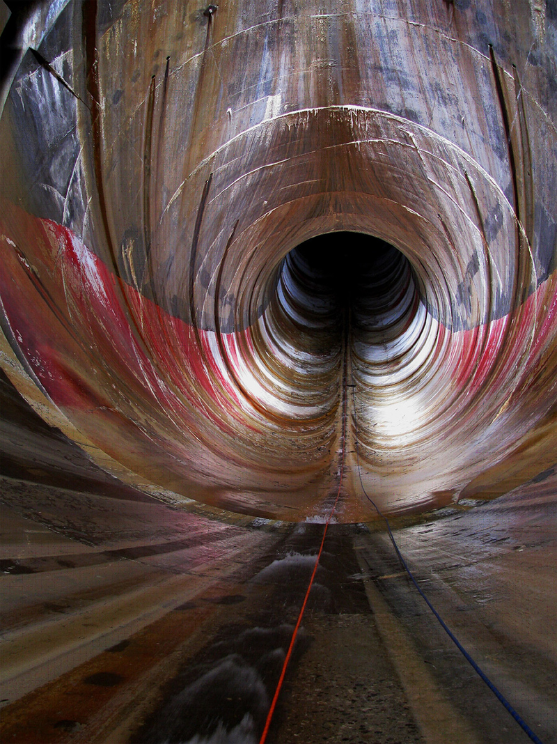 Illustration for article titled These 21 Enormous Man Made Holes Will Give You Vertigo